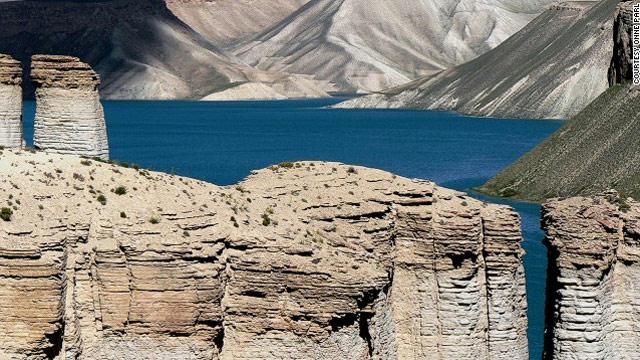 - بحيرة  Band-e-Amir بأفغانستان